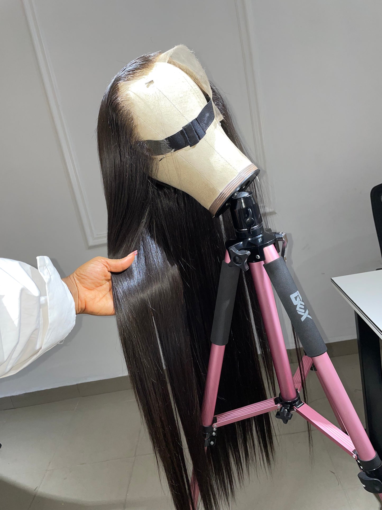 Bone Straight unit in Natural Colour black