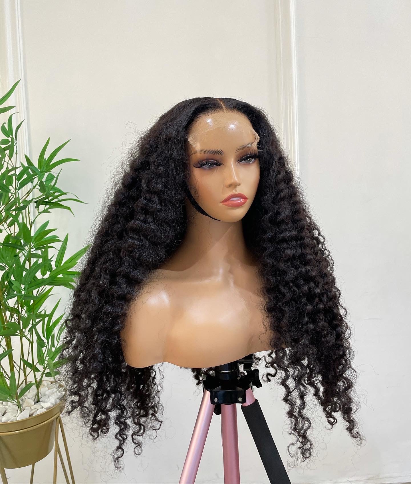 Curly Wig 300g paired with 5*5 HD lace closure