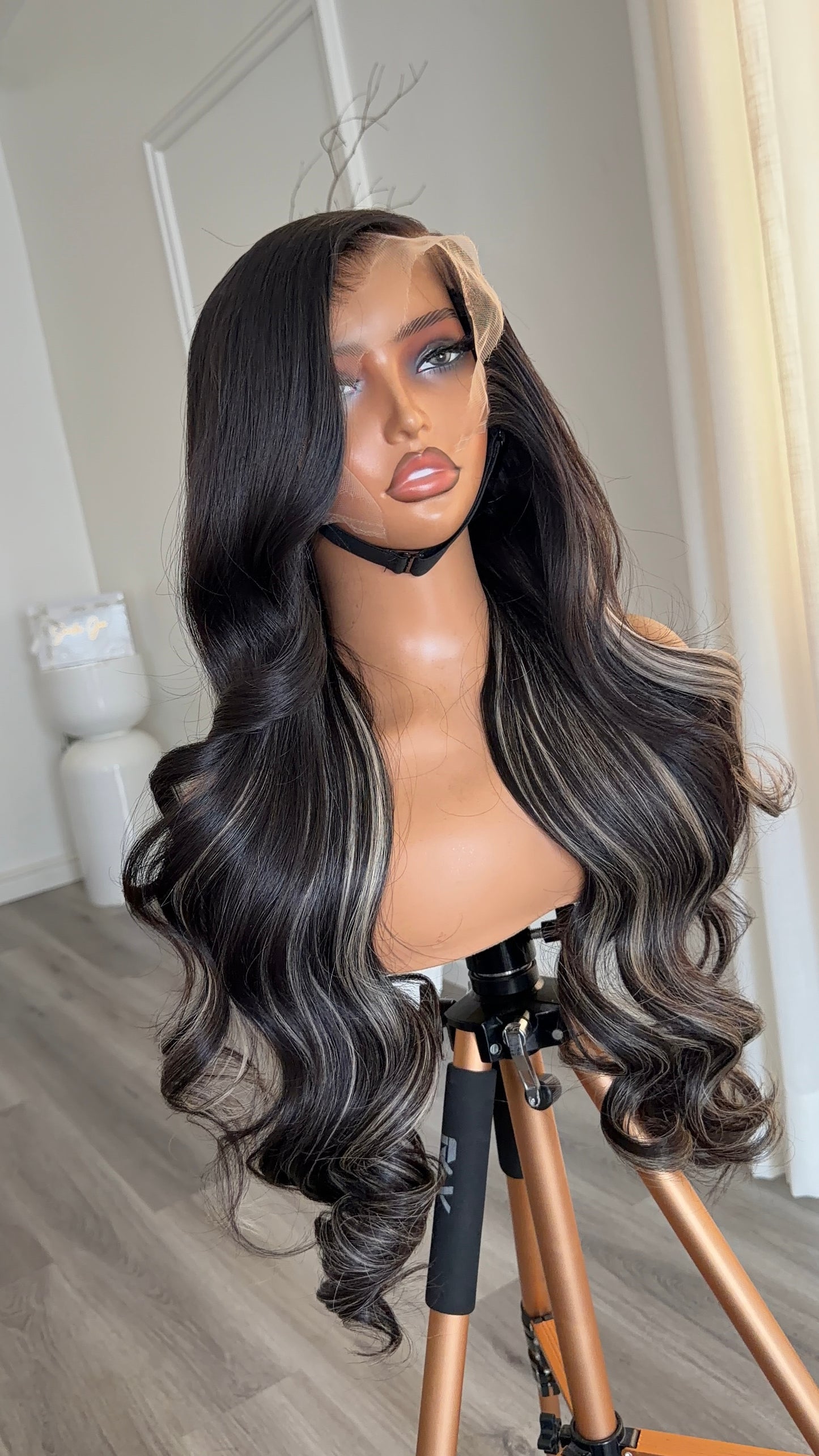 Midnight black Wavy (Salt & Pepper)