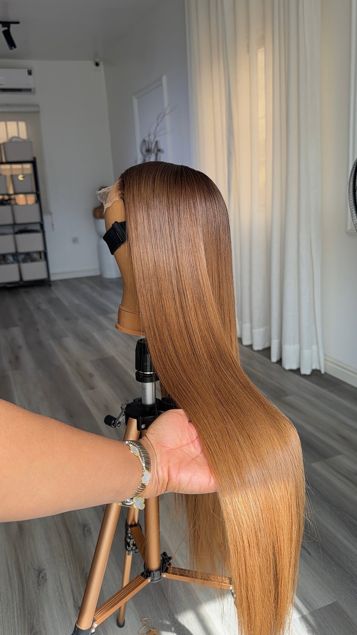 Honey Glaze Noir| 24 inches Straight Layered Wig | 3 Bundles | HD Lace Closure