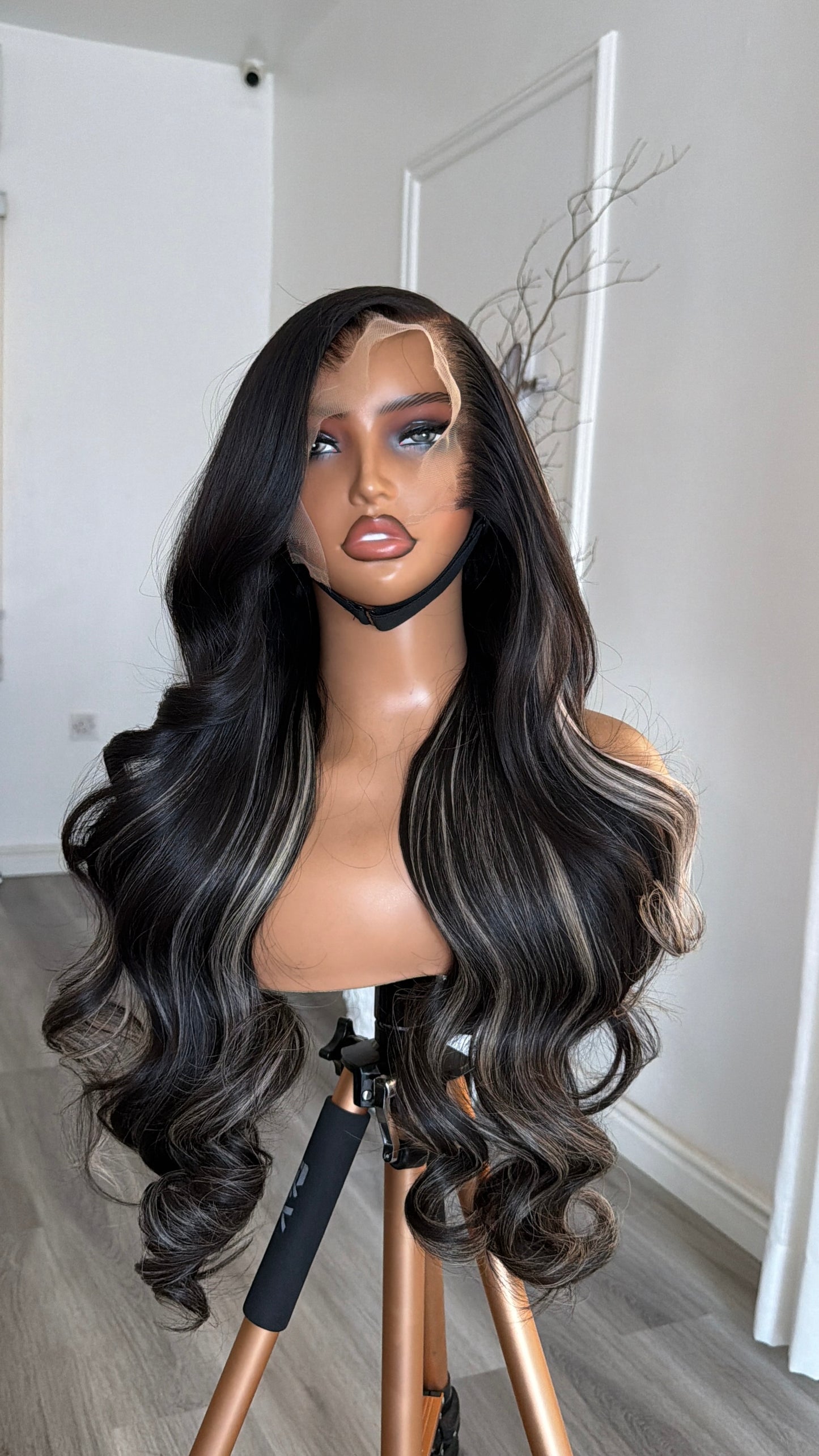 Midnight black Wavy (Salt & Pepper)