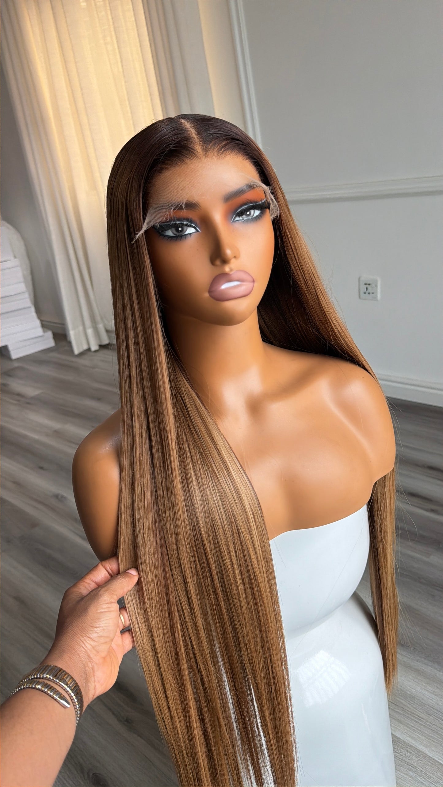 Bone Straight Unit in Honey Beige Blonde