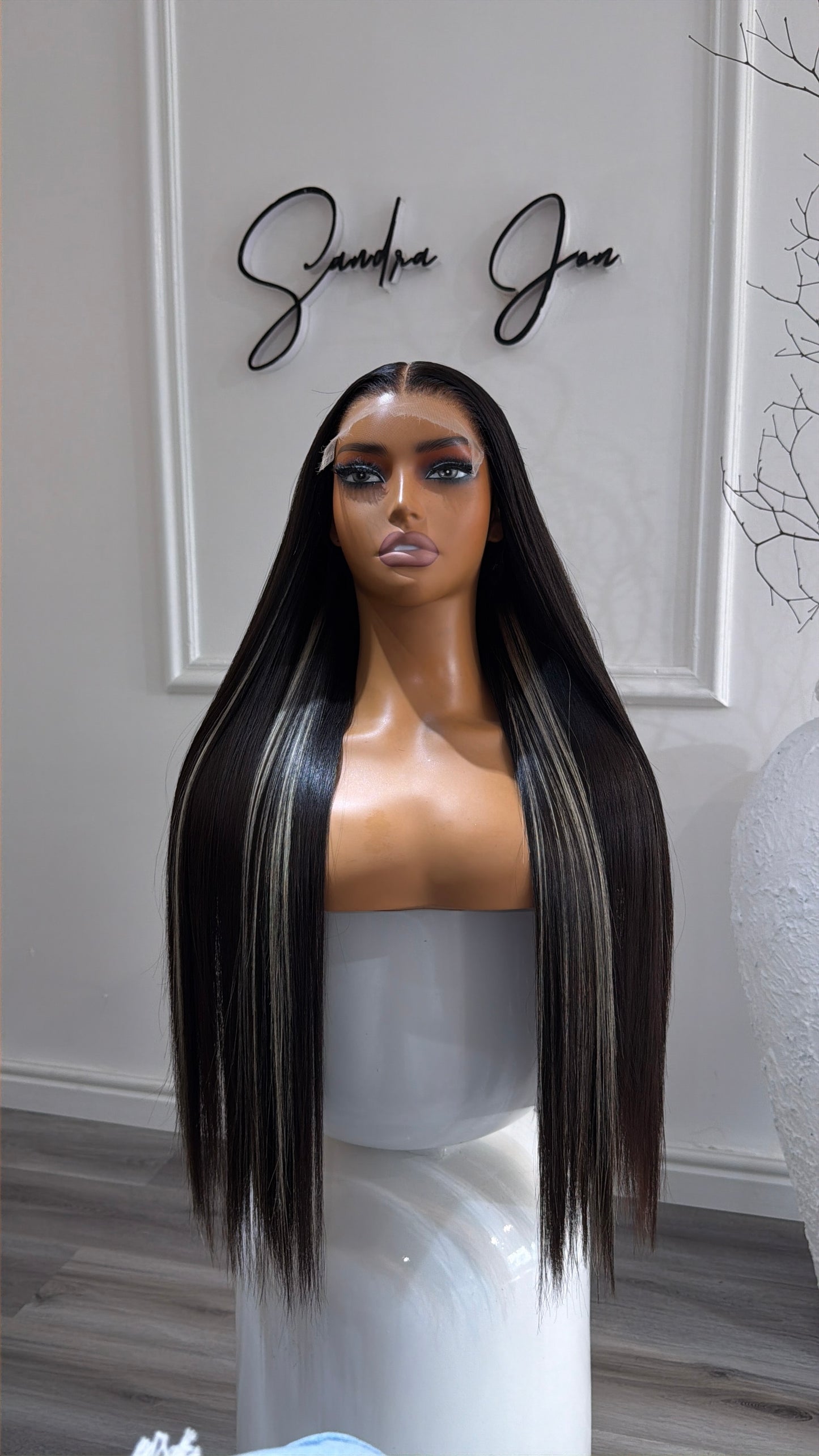 Natural Colour Bone Straight Unit in Stripes Blonde Highlights